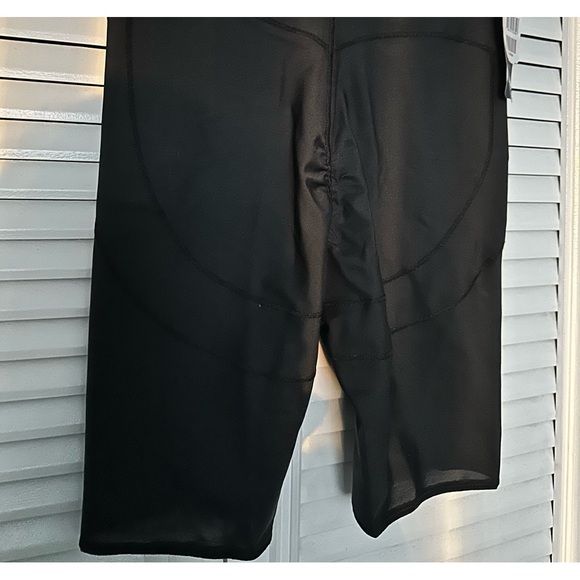 Leonisa Firm Compression Butt Lifter Shaper Short - Picture 3 of 6